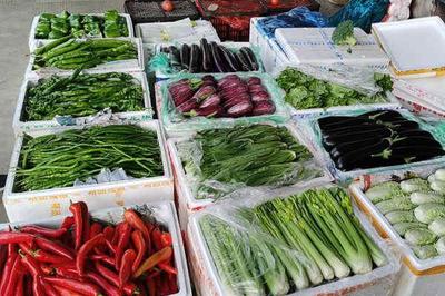 海口江楠农产品批发市场加大蔬菜调运储备保供稳价